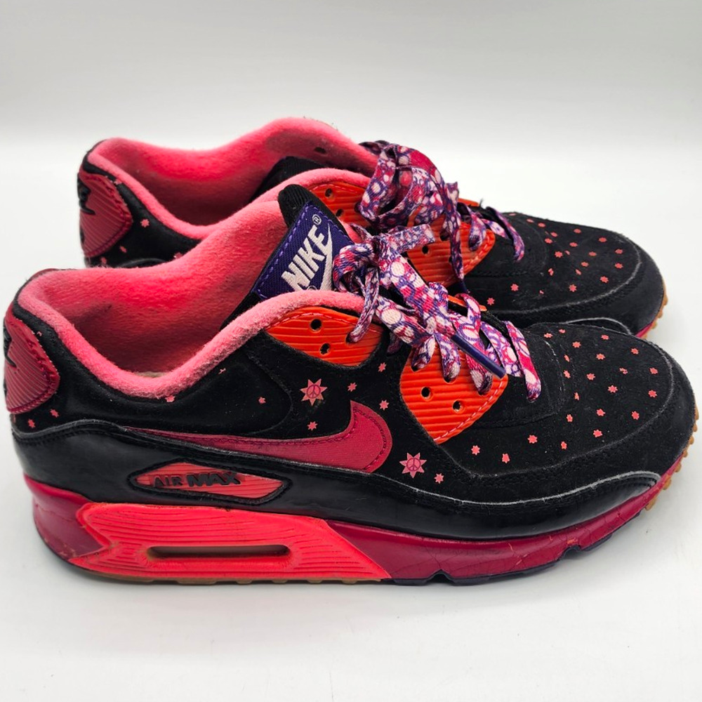 Nike Girls US 6.5 Low Top Lace-Up Sneakers Black/Pink Star Print Rubber